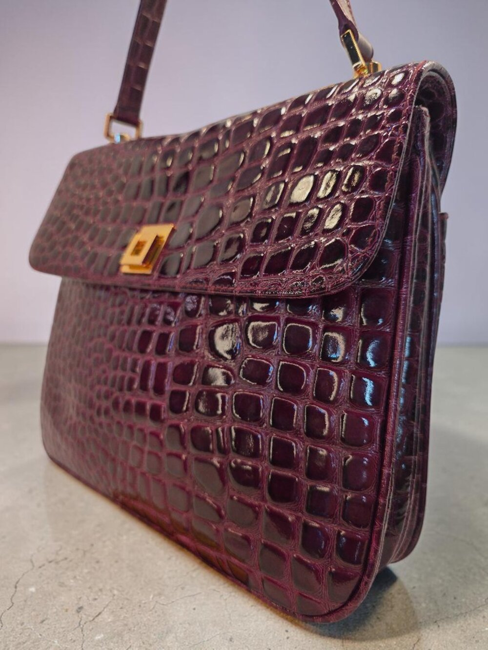 Vintage Shoulder Bag in Burgundy Croc Embossed Leather by Lord and Taylor EUC